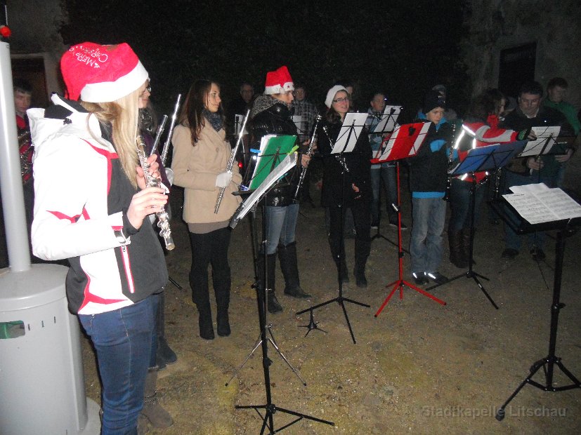2013_12_21 Benefizveranstaltung im Schlosshof (Jugend) (4)